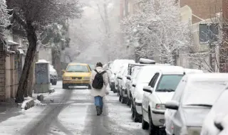 Cold snap closes schools in dozens of Iranian provinces 