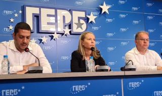 ГЕРБ: Съветникът на Янев е имал достъп до софтуера на машините за вота