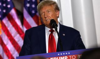 Правосъдното министерство на САЩ поиска Тръмп да не публикува класифицирани документи 