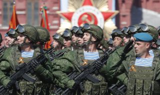 10 000 руски войници се връщат в базите си след учения край Украйна