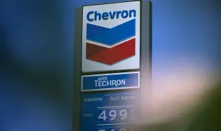 "Шеврон" в битката за "Лукойл“, руският нефт поевтиня рязко