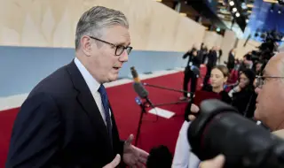 Politico: Обкръжението на Стармър го смята за глупак и неспособен политик