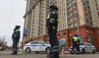 Driver hits pedestrians in Yekaterinburg, killing one 