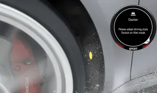 Как и защо една тайна система на Porsche „слуша“ дъжда
