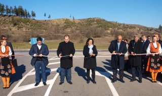 37 млн. лв. са инвестирани в ремонт на 110 км второкласни пътища