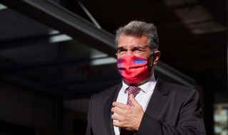 Барселона успя да поеме въздух - тимът уреди кредит в размер на 455 милиона евро