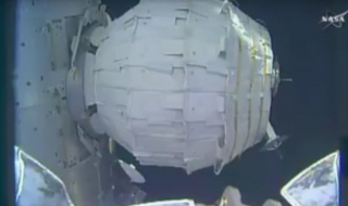 Астронавтите от МКС се сдобиха с надуваема стая