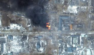 Обстрелът спря погребенията в Мариупол