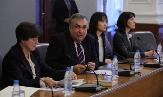 Радикална реформа на изборната система само след референдум