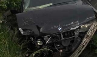 BMW се разби между Мездра и Враца след аквапланинг