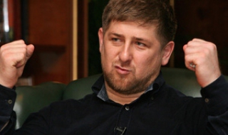 Чеченският лидер призова мъжете да заключат жените си