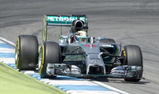 Хамилтън с най-добро време в Монако