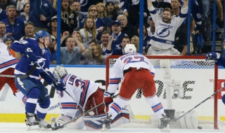 Тампа Бей поведе на Ню Йорк Рейнджърс след невероятно зрелище