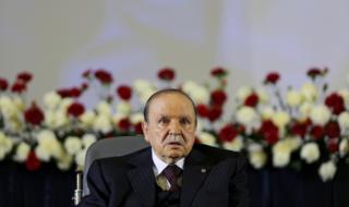 Президентът на Алжир се отказа от пети мандат