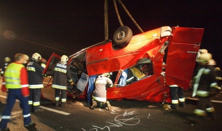 14 загинали при катастрофа на румънски микробус