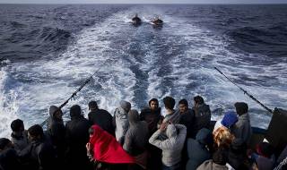 Фронтекс бие тревога за бежанците (ВИДЕО+СНИМКИ)