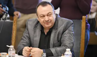 Хамид Хамид за обръщението на Румен Радев: Завалията!