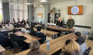 Съдебните изпълнители отново са в училищата