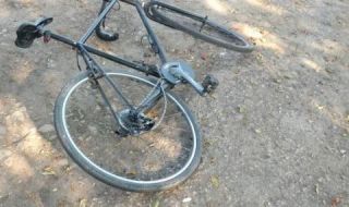 Кола помете и уби велосипедист край Първомай
