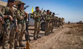 Сирийските правителствени сили влязоха в сблъсъци с кюрдски милиции в провинция Дейр ез-Зор