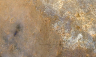 На Марс е паднал сняг