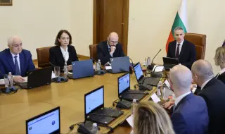 Гюров: Задействана е операция по сплашване, служебното правителство няма да се огъне