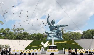 Тъжна годишнина! Япония почете паметта на жертвите на атомната бомбардировка над Нагасаки