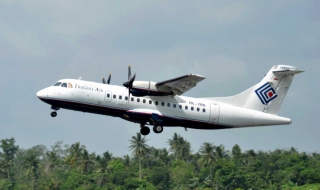 Открити са останките на изчезналия индонезийски самолет