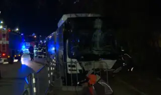 Поредна катастрофа в София: Автобус на градския транспорт блъсна жена 