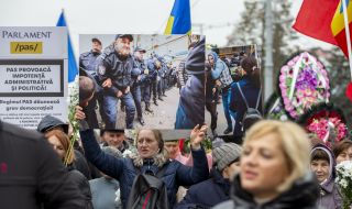 С пари от Кремъл: легитимни ли са протестите в Молдова