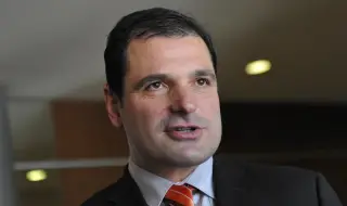 Доц. Иво Инджов: Ако "ДПС-Ново начало" влезе във властта, тежестта на БСП и ИТН ще олекне