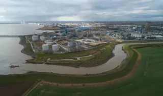 Ineos спира три завода в Англия заради цените на газа