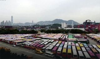 Откриха гробище със стотици туристически автобуси (ВИДЕО)