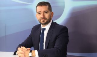 Слави Василев: Българският парламентаризъм не произвежда устойчиви решения за държавата