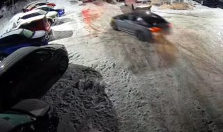 Масова кражба на автомобили от автокъща (ВИДЕО)