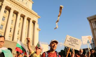 София отново извика: Срам ни е от премиера!