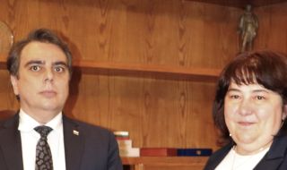 Асен Василев прие поста в МФ от Росица Велкова