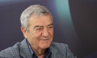 Стефан Цанев: Едноличната власт на Радев не си я позволиха нито Червенков, нито Живков