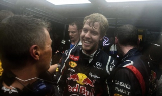 Фетел стана трикратен световен шампион