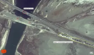Сателитни снимки показаха срутване на Чонгарския мост в Крим