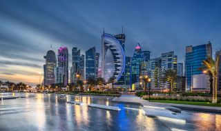 Високопоставен представител на ОАЕ се срещна с емира на Катар в Доха  