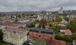 Облачно и ветровито, но валежите спират