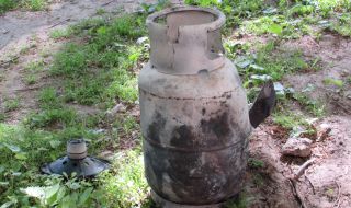 Гръмнала газова бутилка срути къща в село Бързина