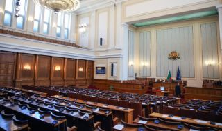 ГЕРБ-СДС и „Възраждане” се срещат в парламента