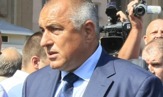 Бойко Борисов разговаря с Мартин Шулц, но не се оплака от Станишев