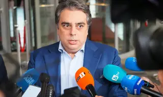 Асен Василев: В Бюджет 2026 ще вземат пари от всеки един българин, за да се напълни прасе-касичката на властта