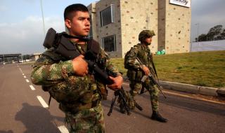 САЩ ще реагират „бързо“ при заплаха срещу Гуайдо