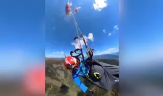 Парапланерист оцелява след сблъсък с лек самолет (ВИДЕО)