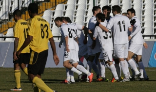 Славия размаза Миньор в голово шоу