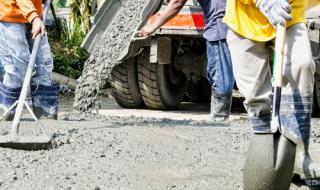 Един от 10 българи работи тежък физически труд